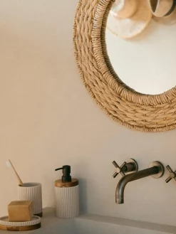 Outlet Dozownik Do Mydła Z Dekorem Z Drewna Laura Dozowniki Do Mydła I Mydelniczki