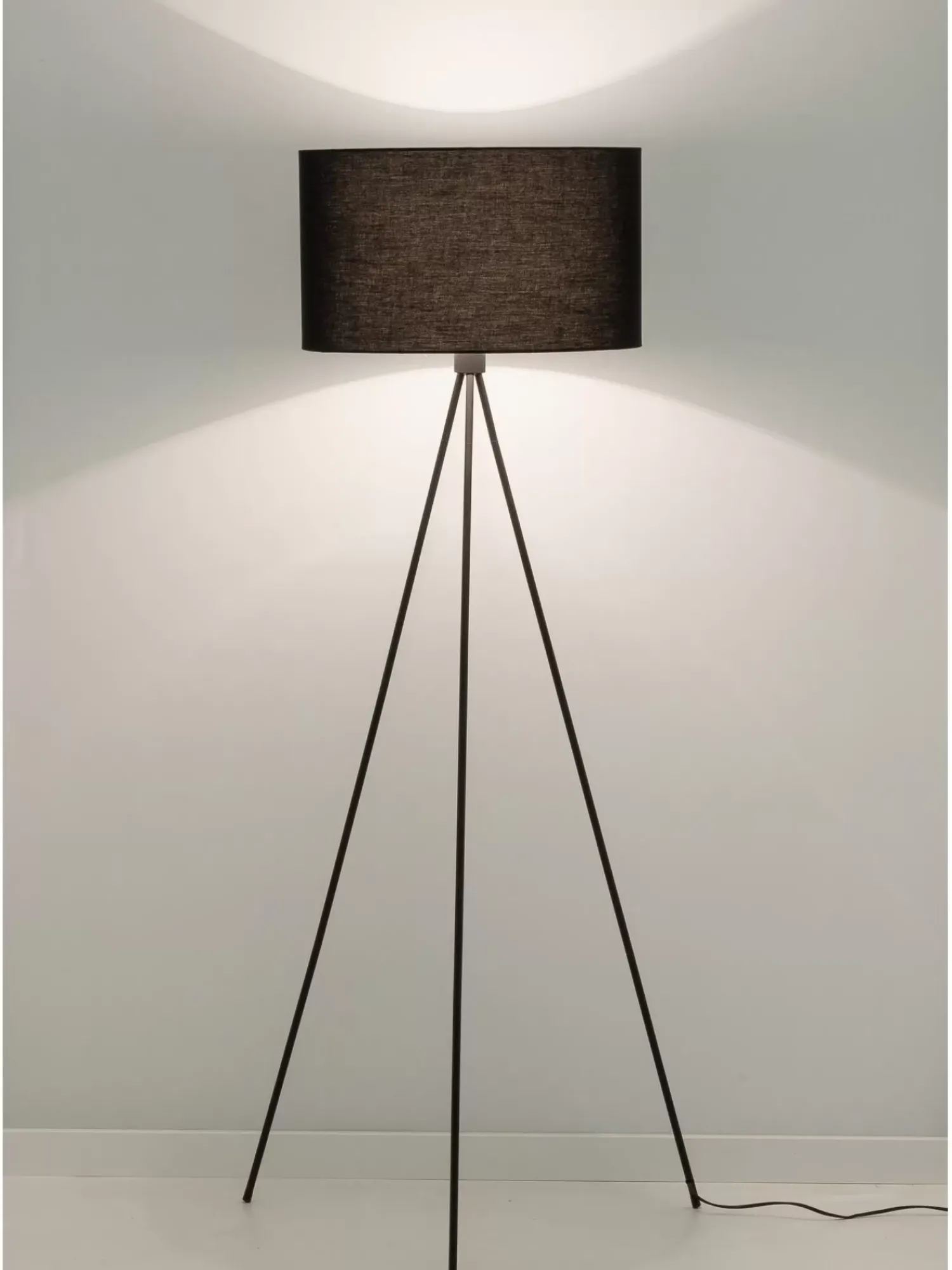 Discount Lampa Podlogowa Trojnog Z Kloszem Z Tkaniny Cella Lampy Na Trójnogu
