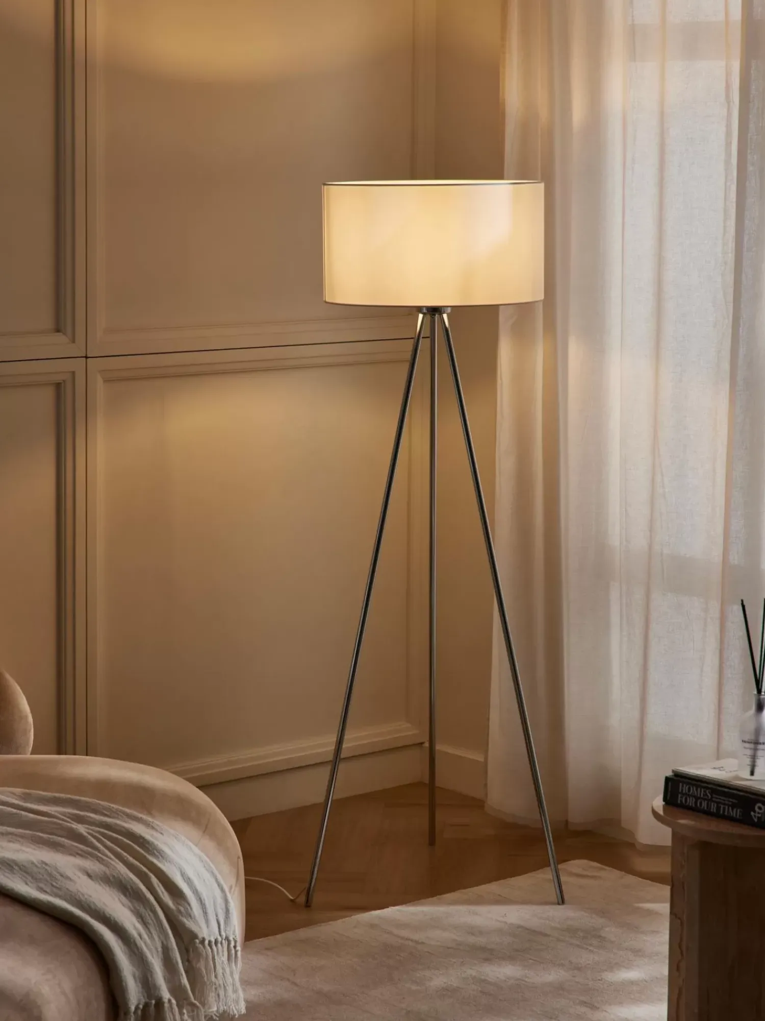 Online Lampa Podlogowa Trojnog Z Kloszem Z Tkaniny Cella Lampy Na Trójnogu