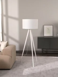 New Lampa Podlogowa Trojnog Z Litego Drewna W Stylu Scandi Jake Lampy Na Trójnogu