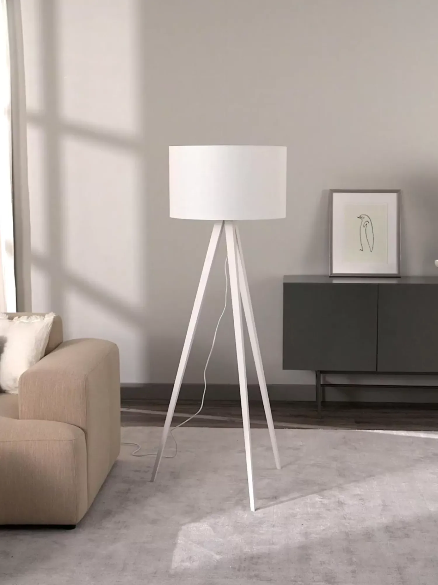 New Lampa Podlogowa Trojnog Z Litego Drewna W Stylu Scandi Jake Lampy Na Trójnogu