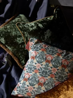 Store Poszewka Na Poduszke Z Aksamitu Z Lamowka Enid Poduszki Dekoracyjne