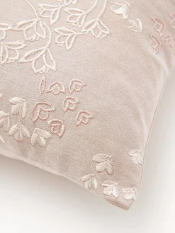 Flash Sale Poszewka Na Poduszke Z Satyny Bawelnianej Cynthia Poduszki Dekoracyjne