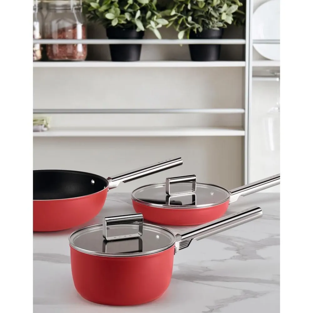 Smeg Garnki>Rondel Z Powloka Zapobiegajaca Przywieraniu Z Pokrywka 50'S Style